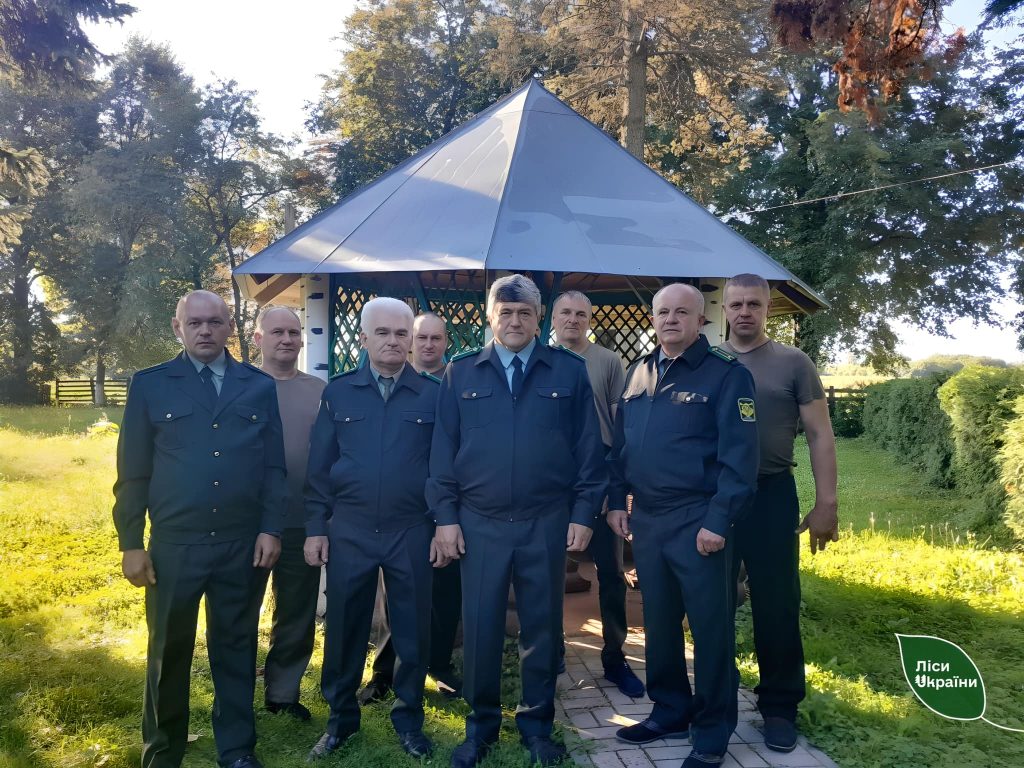 Як працюють лісівники в зоні активних бойових дій?