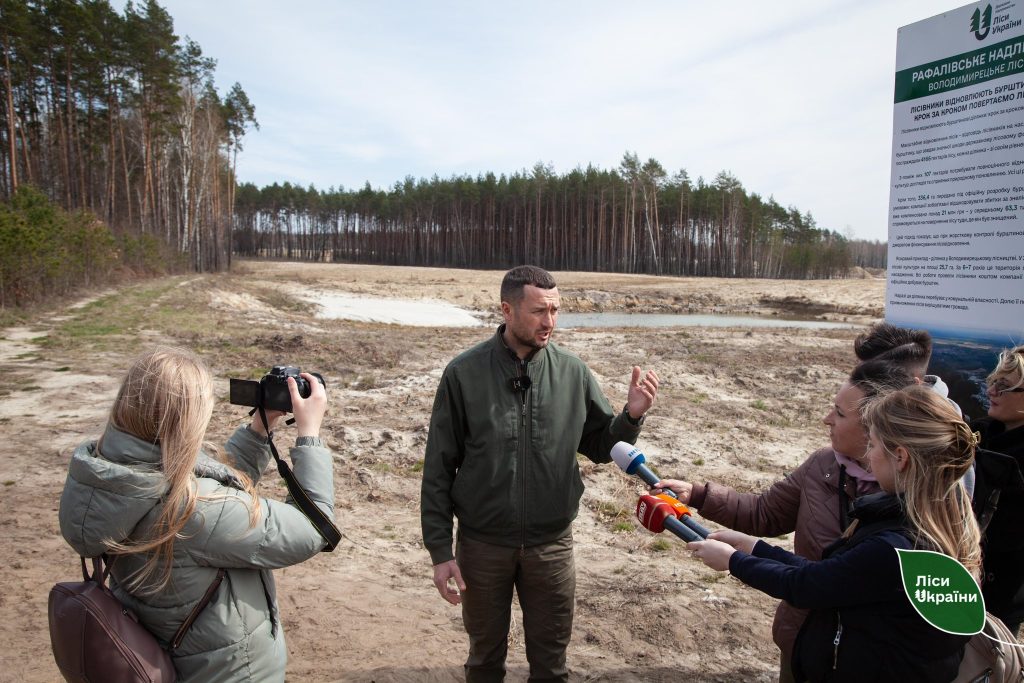 “Почали відновлення найбільшої в країні незаконної рубки лісу”, – генеральний	 директор Юрій Болоховець