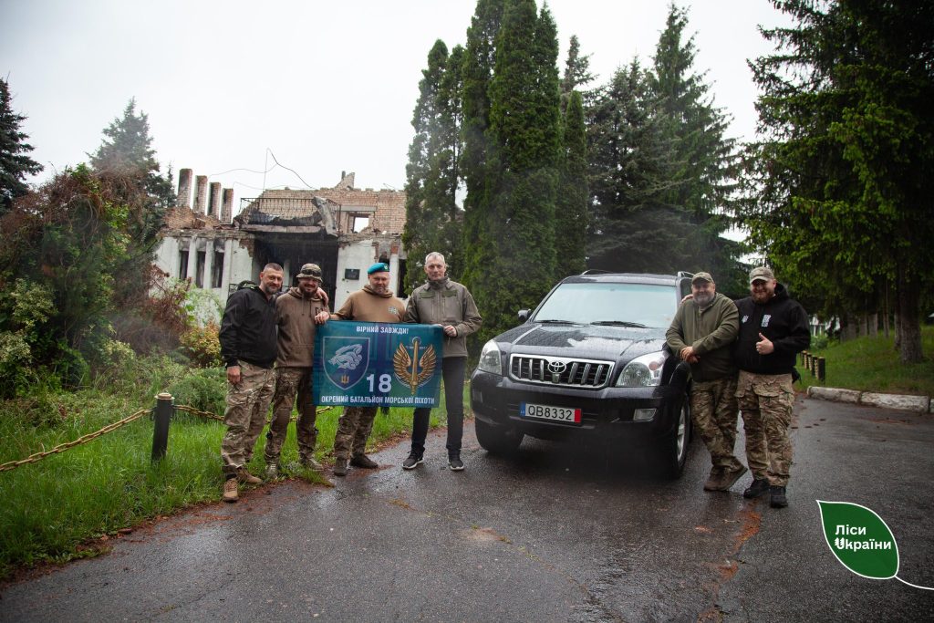 Supervisory Board Member of “Forests of Ukraine” Roberts Strīpnieks meets with Forestry Warriors and donates a Toyota Land Cruiser!