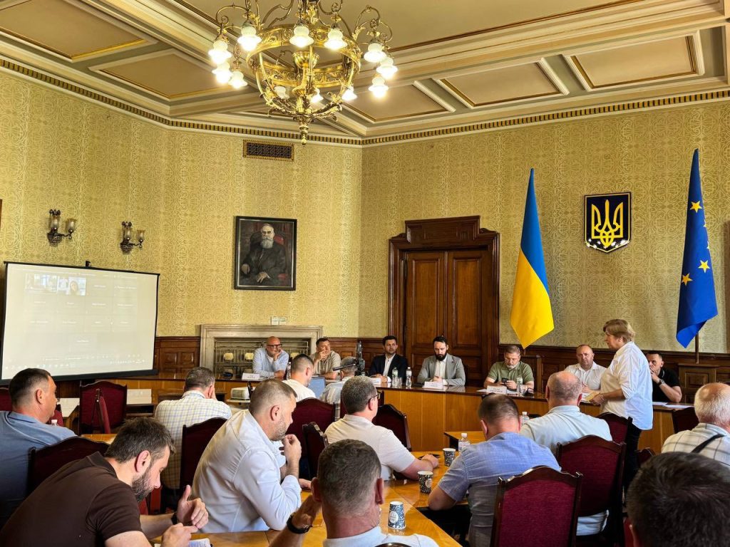 Імплементація положень ЄС, дерегуляція та взаємодія підприємства та учасників ринку деревини: ДП «Ліси України» взяли участь у круглому столі, організованому економічним комітетом ВРУ та Чернівецькою ОВА