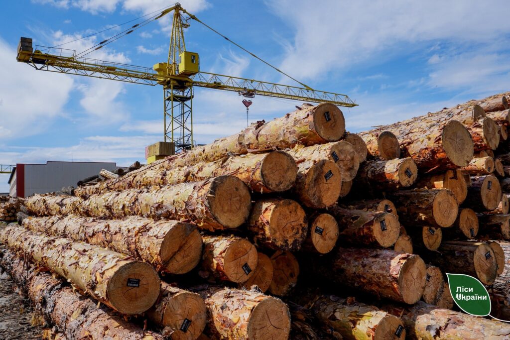 Рекордні поставки деревини для ЗСУ!