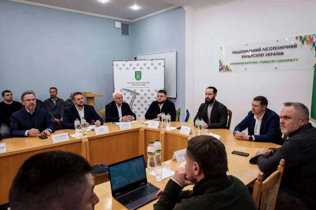 In Lviv region, SFE “Forests of Ukraine” has increased timber sales compared to the pre-reform period