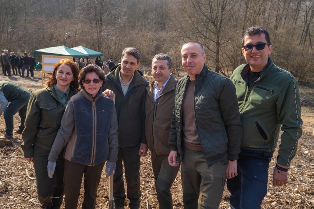 У Румунії цього тижня розпочався традиційний Місяць висадки дерев