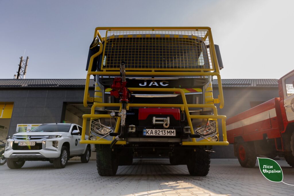 Лісопожежні станції до пожежонебезпечного сезону готові: укомплектований персонал, проведено повне техобслуговування пожежної техніки