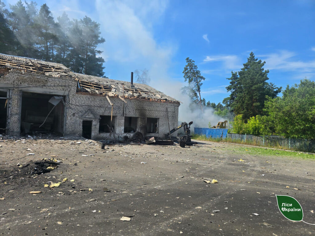 Російська ракета влучила у підрозділ Шосткинського надлісництва ДП «Ліси України»